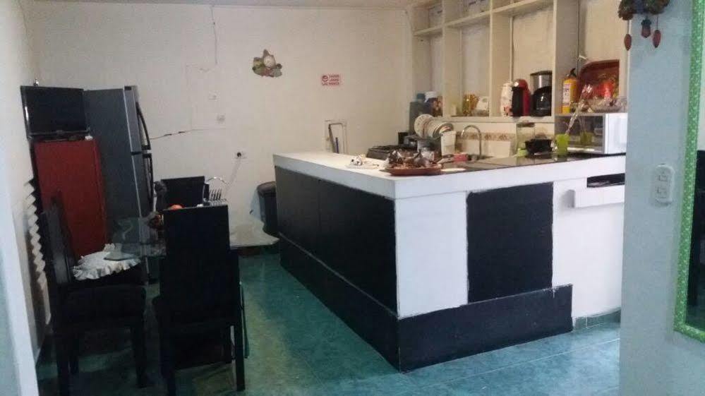 Hostal Deluxe Santander Manizales Esterno foto
