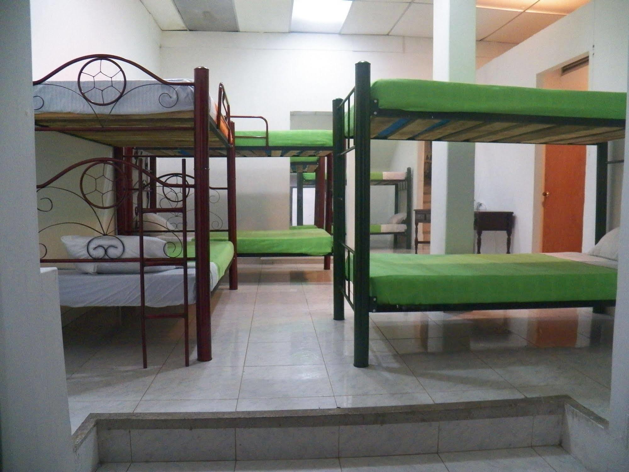 Hostal Deluxe Santander Manizales Esterno foto