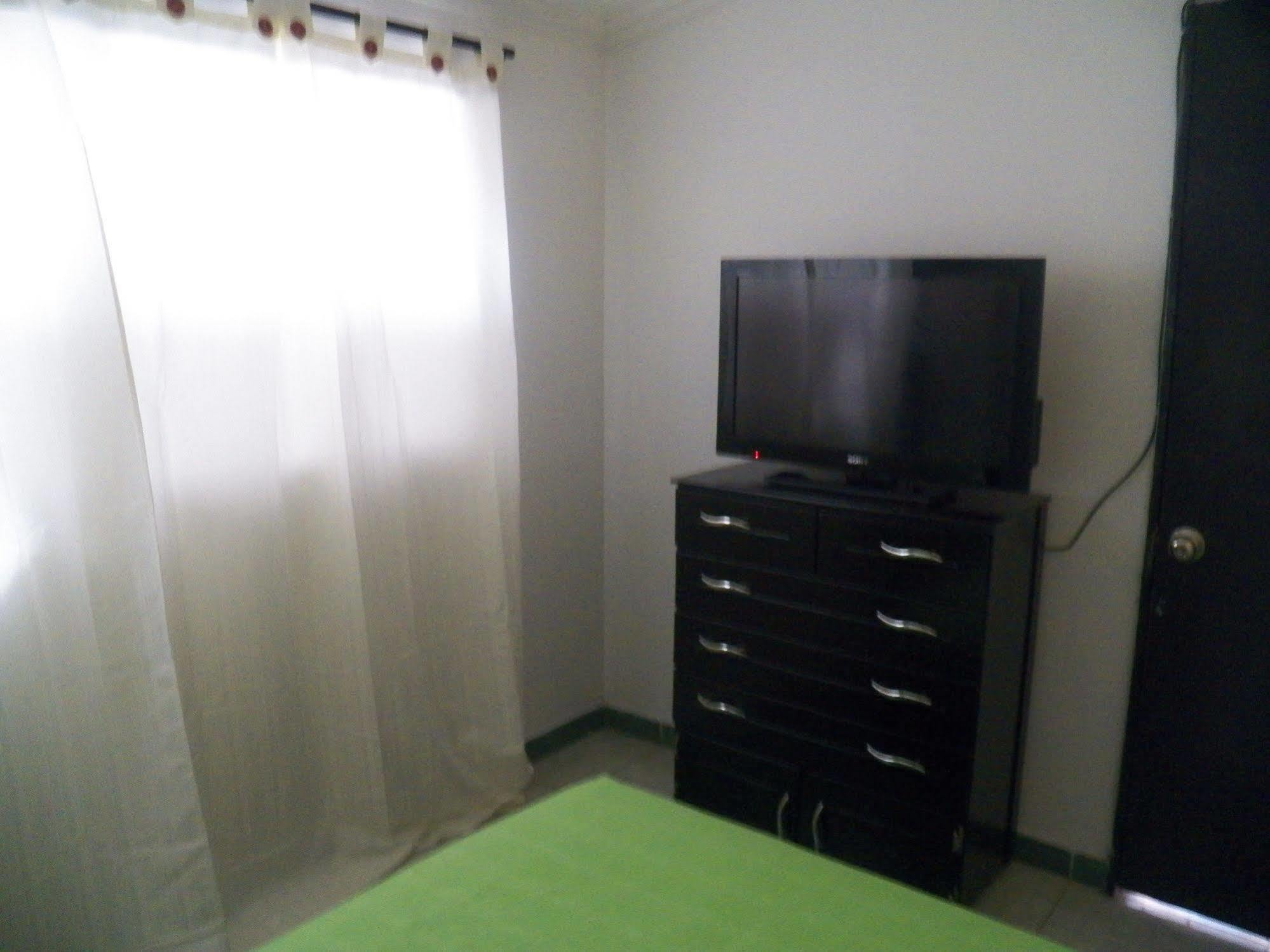 Hostal Deluxe Santander Manizales Esterno foto